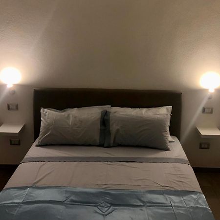 Il Bed And Breakfast Al Centro Кастельсардо Экстерьер фото