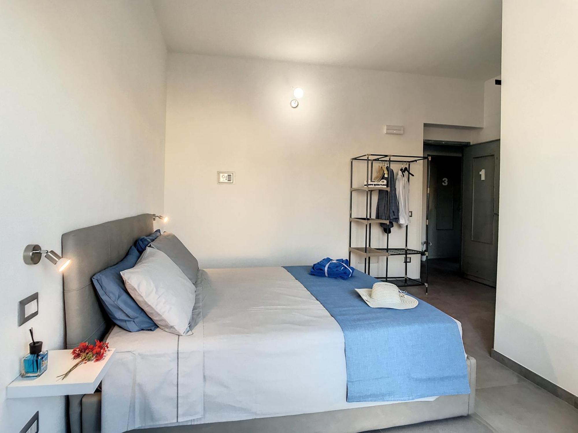 Il Bed And Breakfast Al Centro Кастельсардо Экстерьер фото